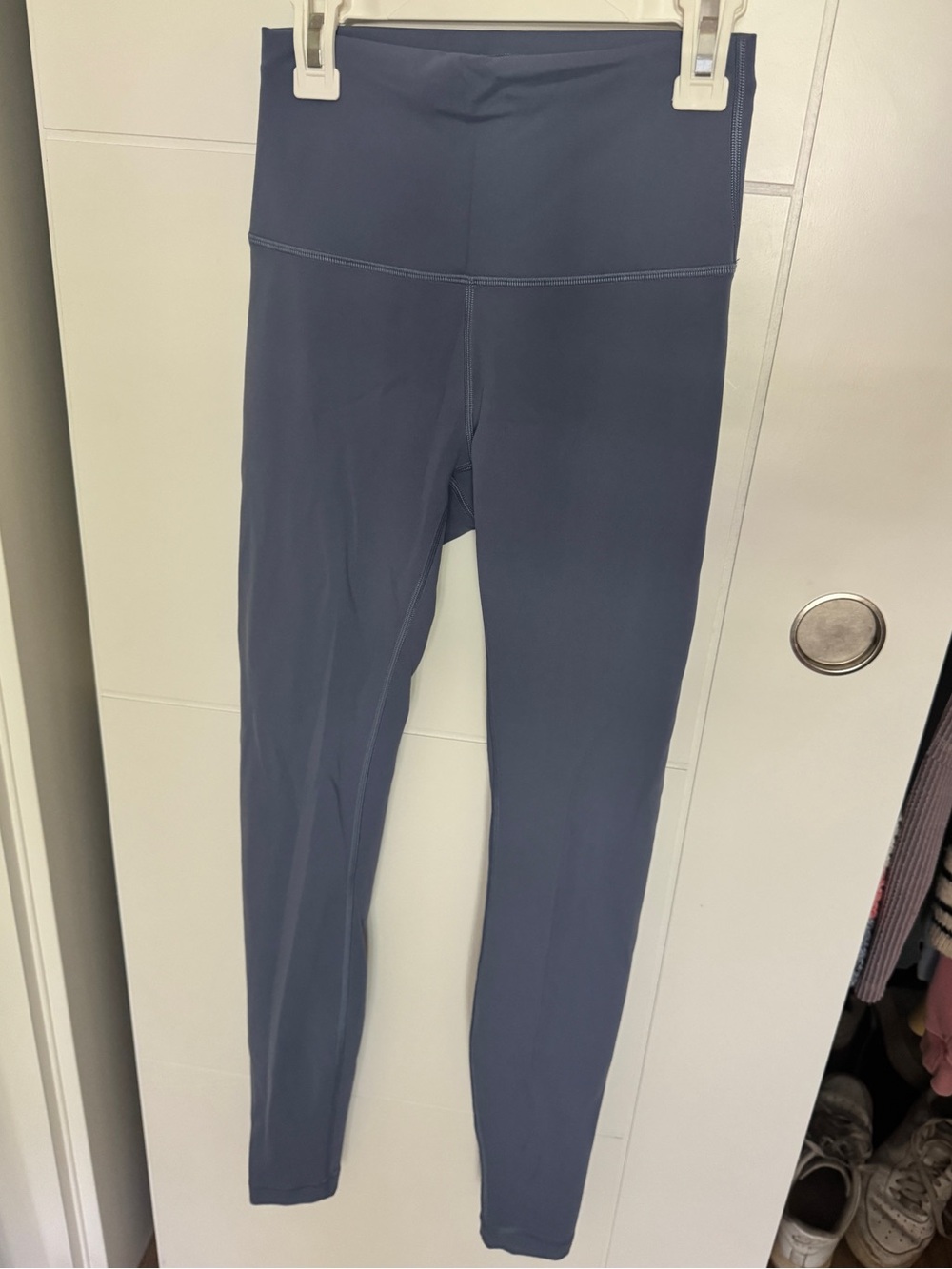 LULULEMON blue/gray leggings